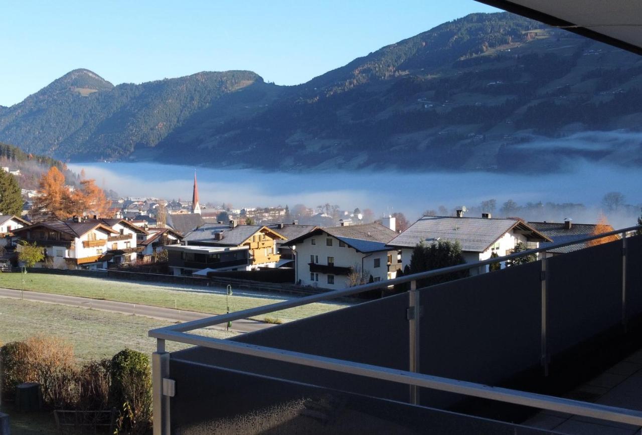 H21 - Modernes Ferienhaus 145Qm, 4Sz, Wellnessbereich Mit Sauna Und Dachterrasse Mit Panoramablick, Kuehlen Und Heizen Mit Geothermie 菲根 外观 照片