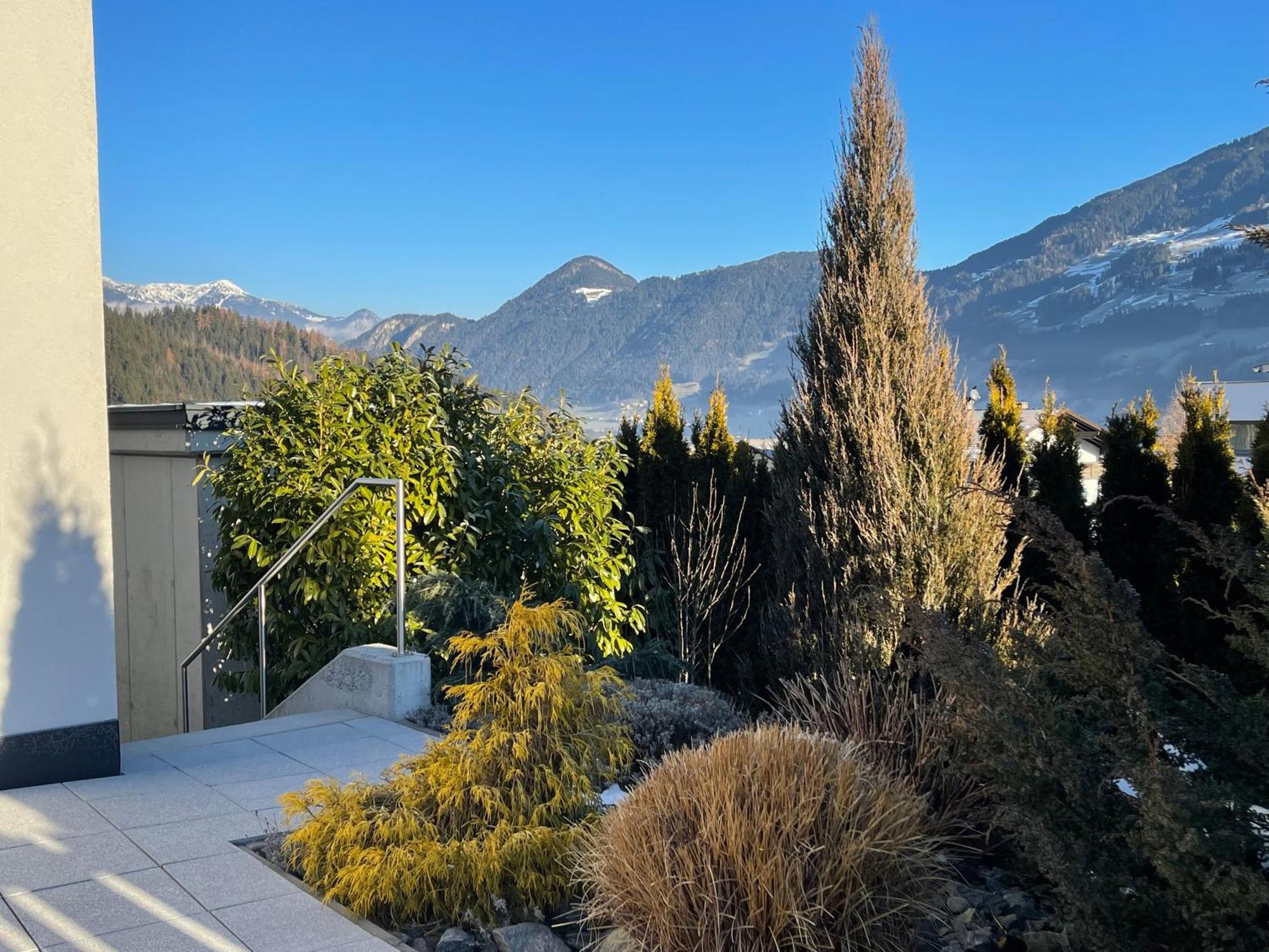 H21 - Modernes Ferienhaus 145Qm, 4Sz, Wellnessbereich Mit Sauna Und Dachterrasse Mit Panoramablick, Kuehlen Und Heizen Mit Geothermie 菲根 外观 照片