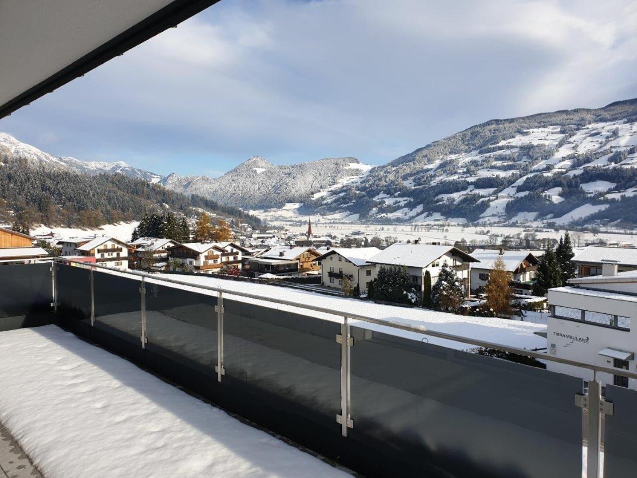H21 - Modernes Ferienhaus 145Qm, 4Sz, Wellnessbereich Mit Sauna Und Dachterrasse Mit Panoramablick, Kuehlen Und Heizen Mit Geothermie 菲根 外观 照片
